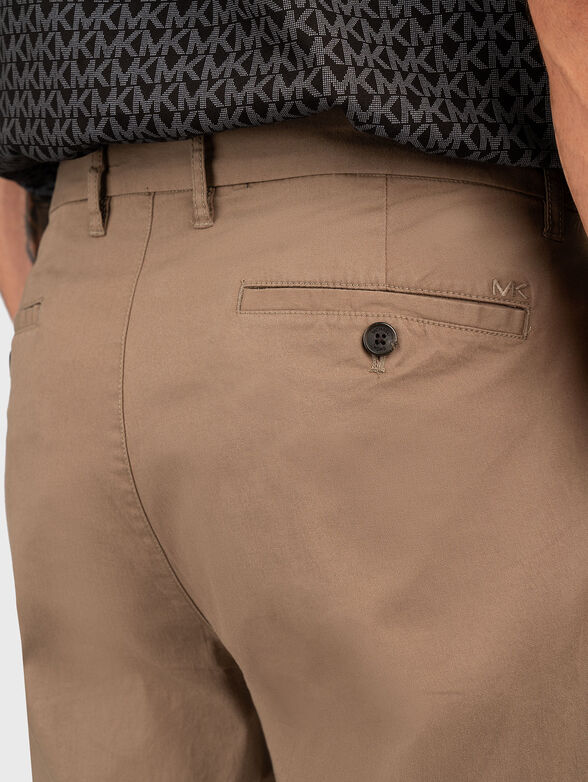 Chino trousers in beige - 3