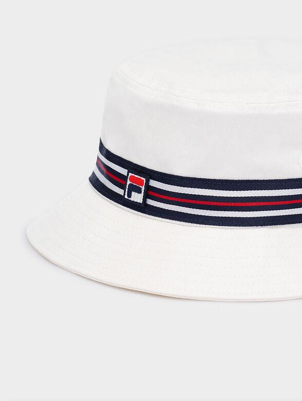 White bucket hat - 3