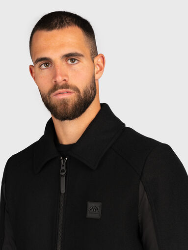 Short coat with contrasting texture - 4