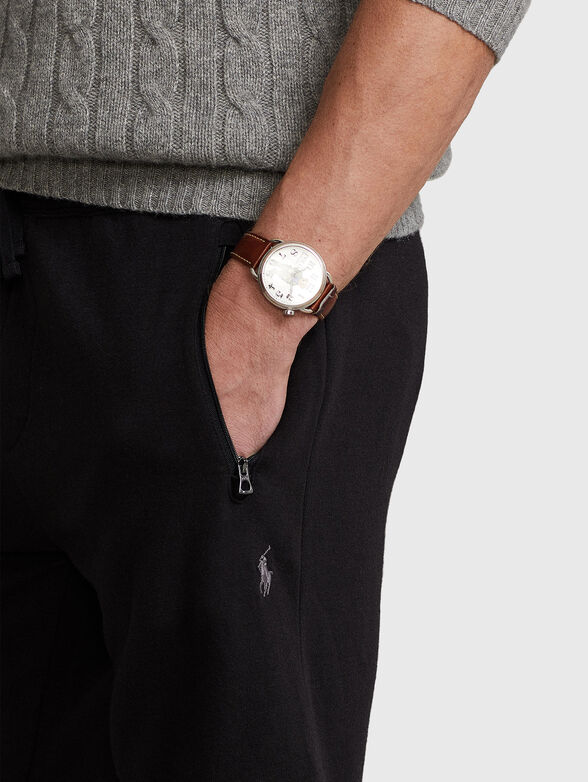Athletic shorts with zippers - 3