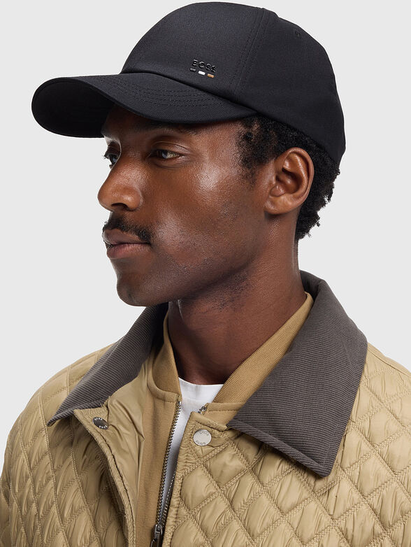 Baseball cap with an embossed logo - 2
