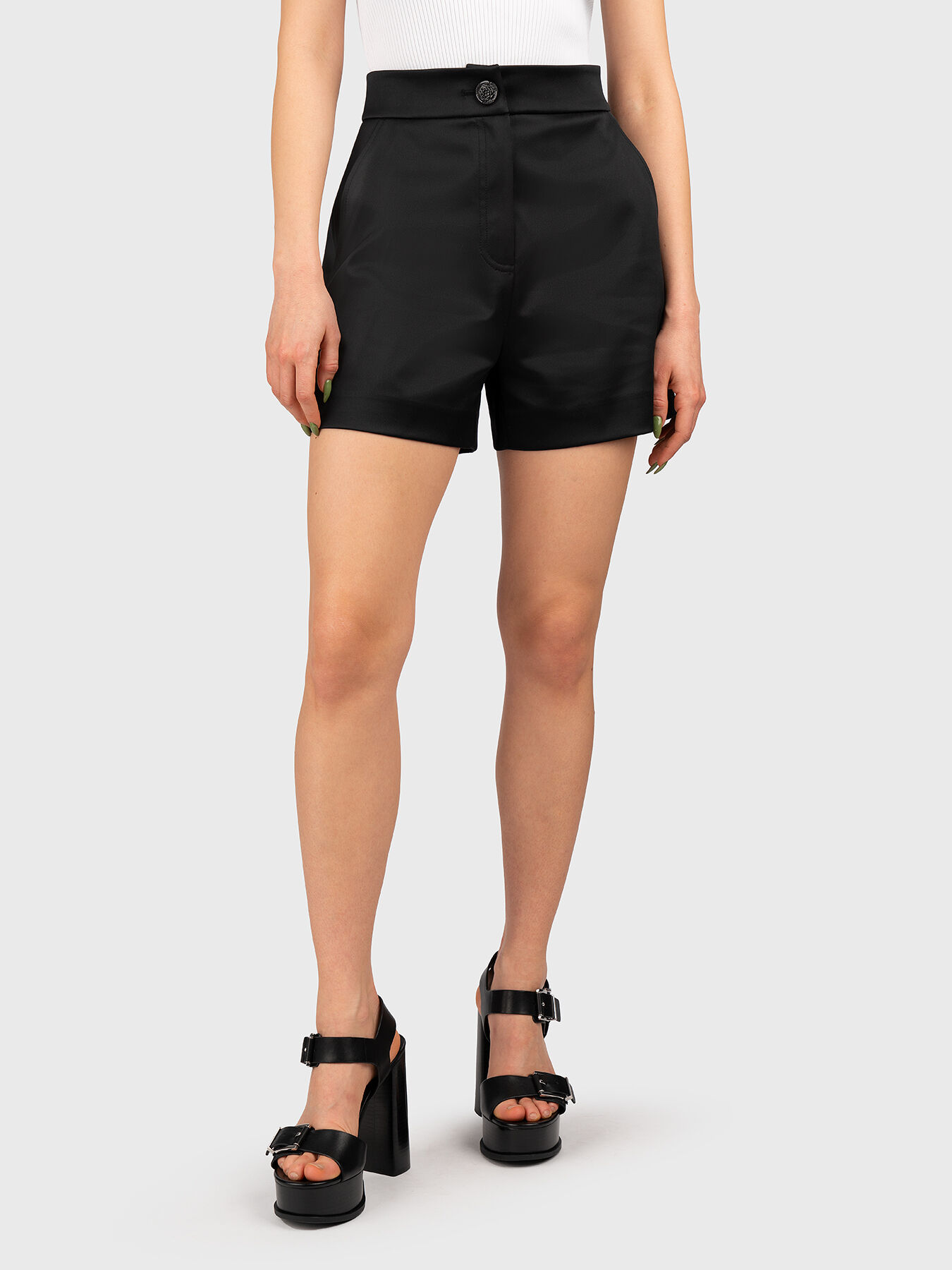 AURORA satin effect shorts brand GUESS Globalbrandsstore en