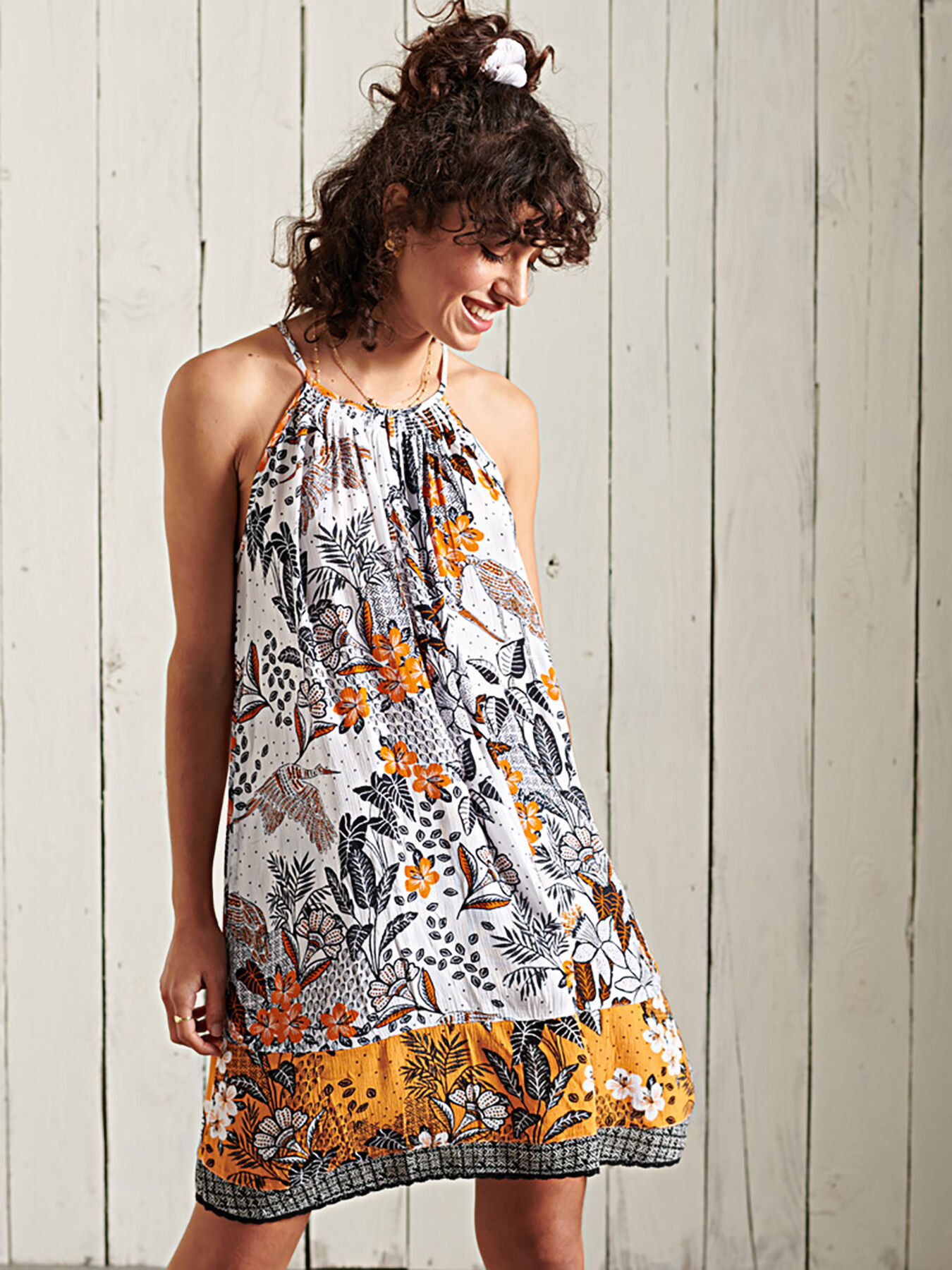 Beach dress with halter neckline brand SUPERDRY Globalbrandsstore en