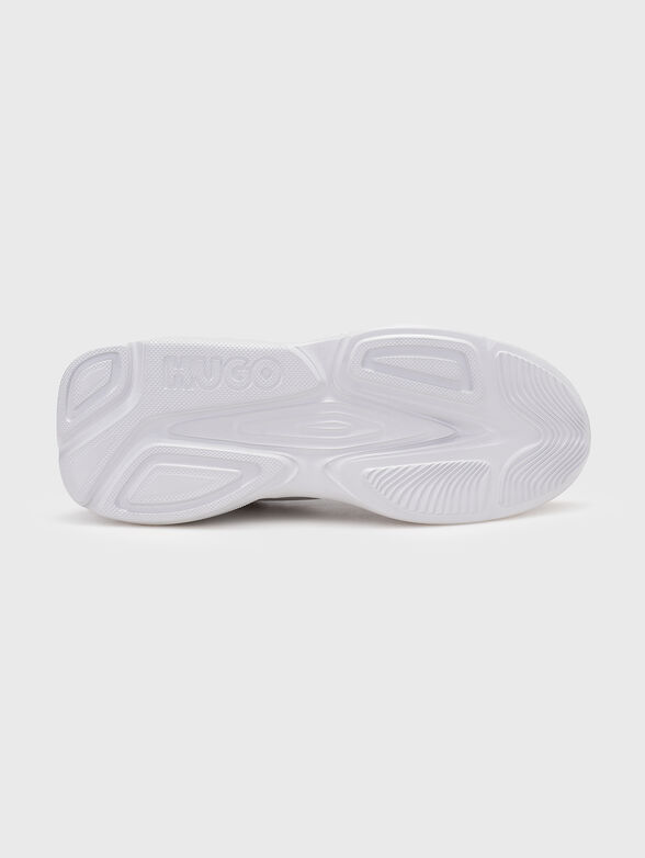 Sports shoes with logo - 5
