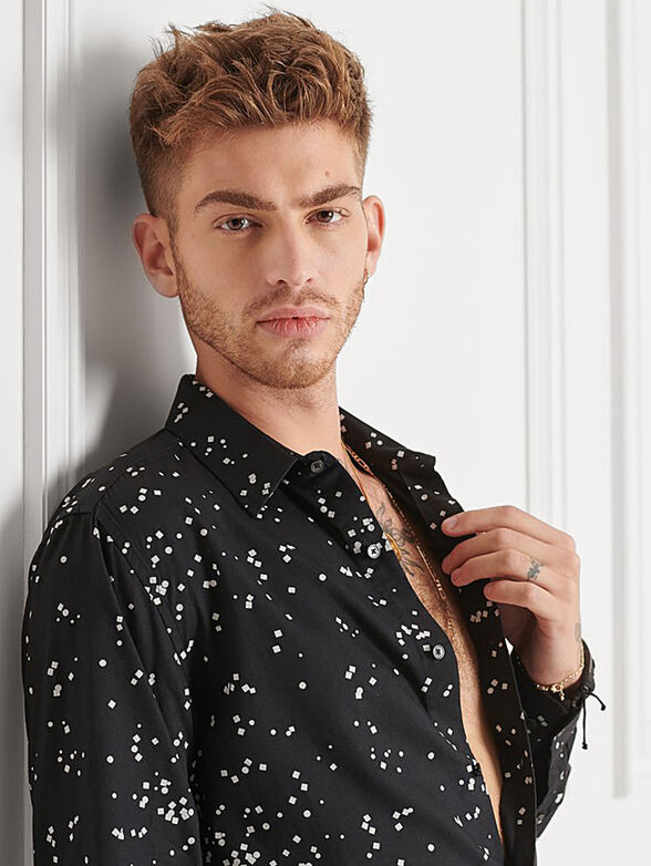 Shirt with geometric print - 1