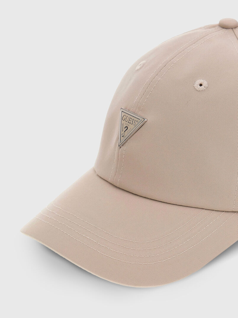 Baseball cap with logo - 3