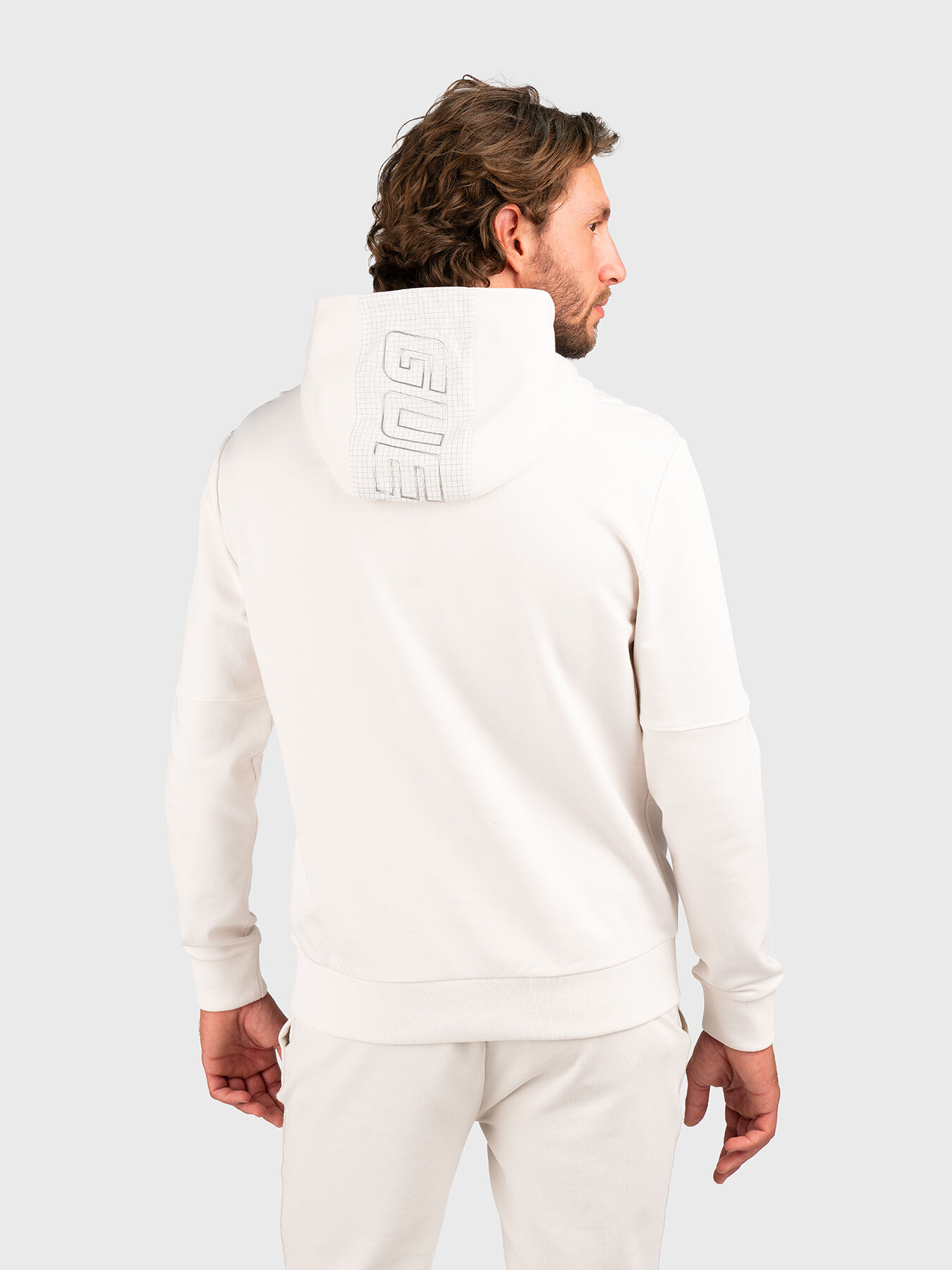ZUBIN sweatshirt brand GUESS — Globalbrandsstore.com/en