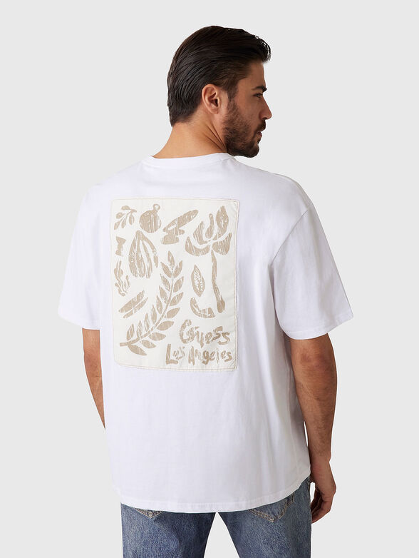 Oversized T-shirt with accent back - 3