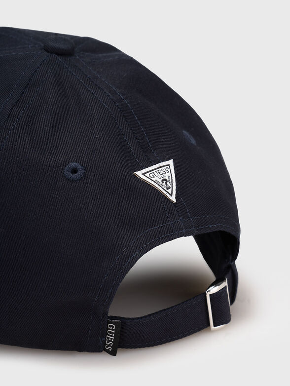 Baseball cap with logo - 4
