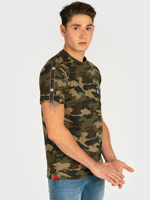 Camouflage T-shirt - 0