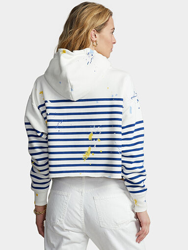 Cropped sweatshirt with hood and art accents - 2