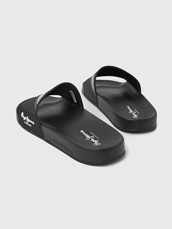 Beach shoes with logo accent - 3