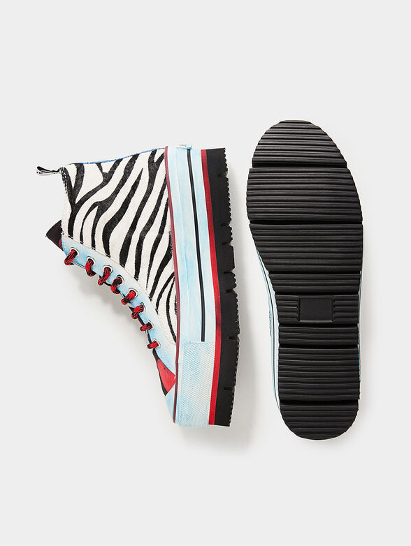 High-top sneakers with animal print - 5