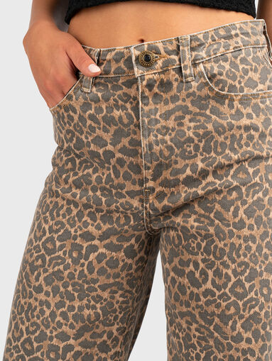 Animal print jeans - 4