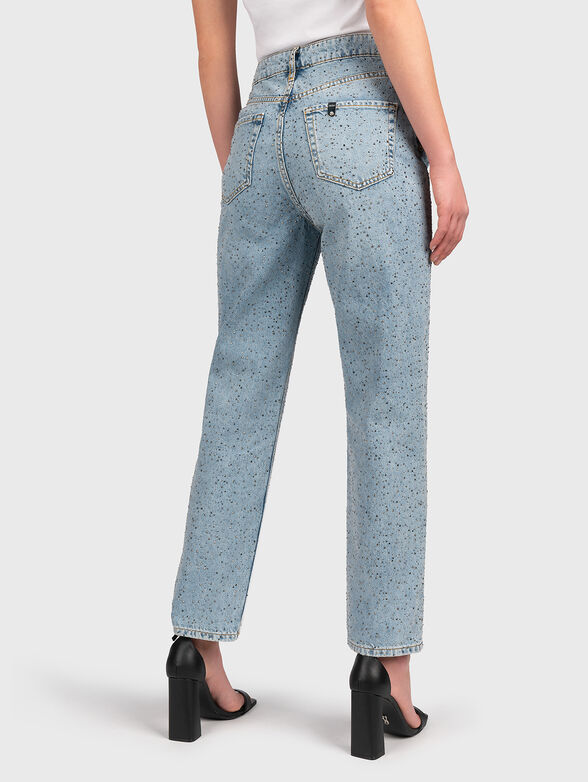 Cropped jeans with rhinestones - 2