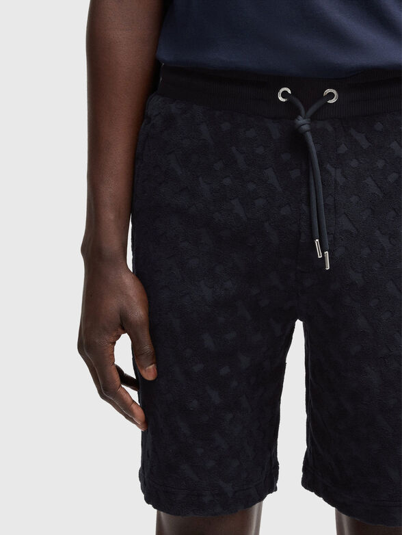 Sports shorts with logo print - 3