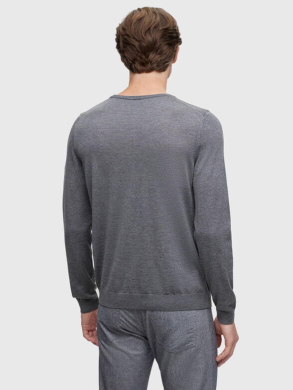 Wool sweater in gray - 3