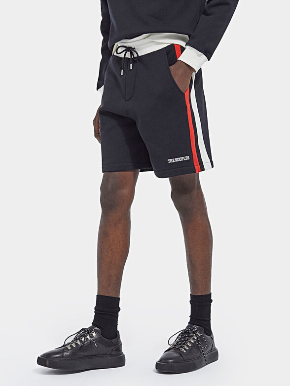 Shorts with red stripes and embroidered logo - 1