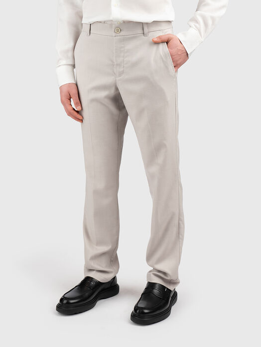Straight-leg trousers with pockets