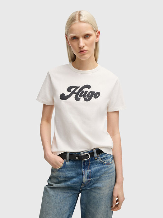 Cotton T-shirt with oval neckline