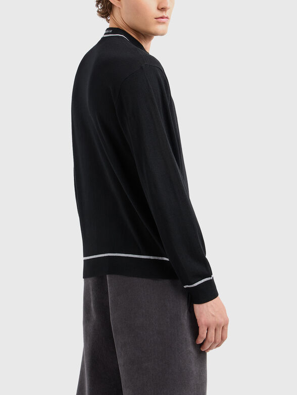 Sweater with contrasting details - 3