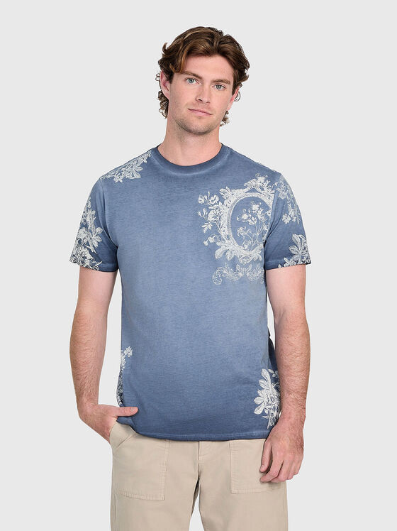 Памучна тениска с флорални мотиви - 1
