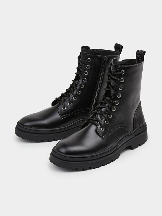 Боти SODA от еко кожа с връзки и цип - 2