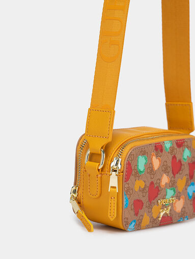 ELIANA crossbody bag with heart print - 5