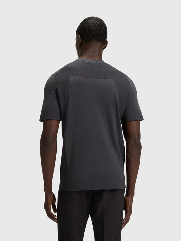 Gray T-shirt with oval neckline - 3