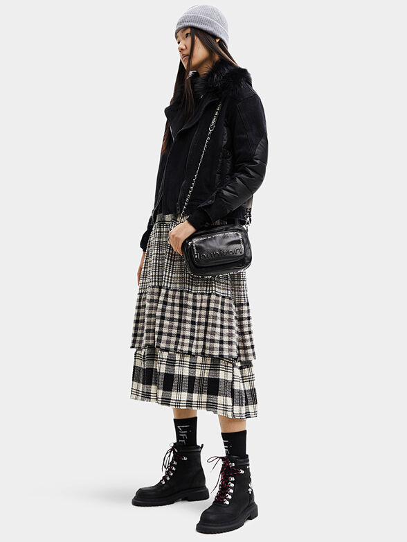 SCALE JEWELS boots with sparkling details - 2