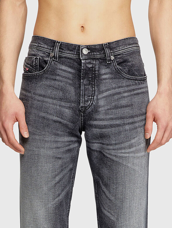 2023 D-FINITIVE L.30 jeans with washed effect - 3