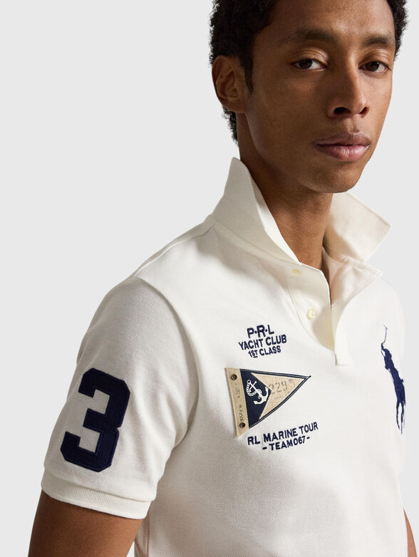 Polo shirt with a contrasting logo - 4