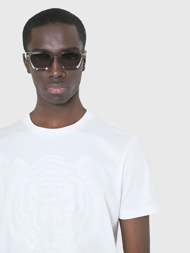 T-shirt with embossed print - 3