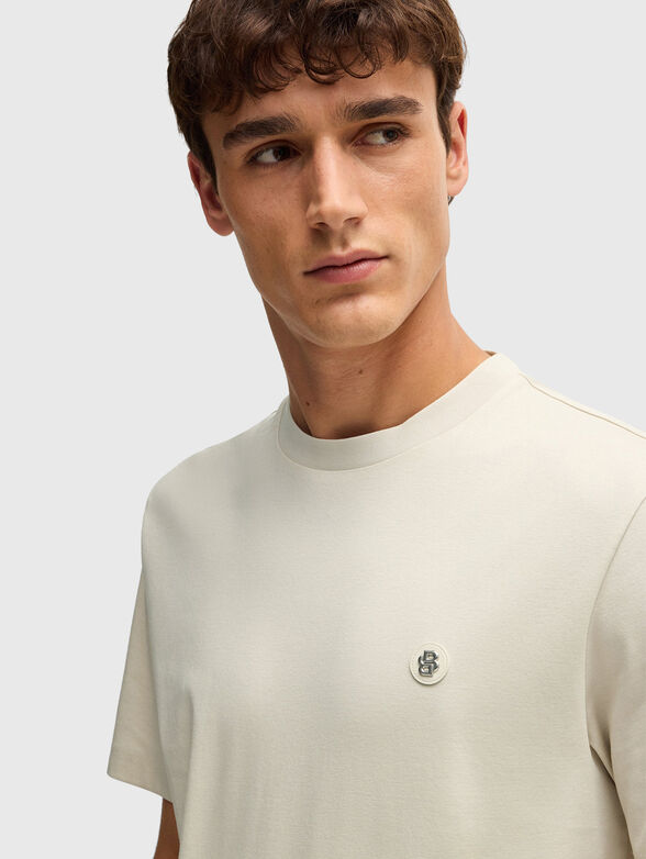 White T-shirt with oval neckline - 4