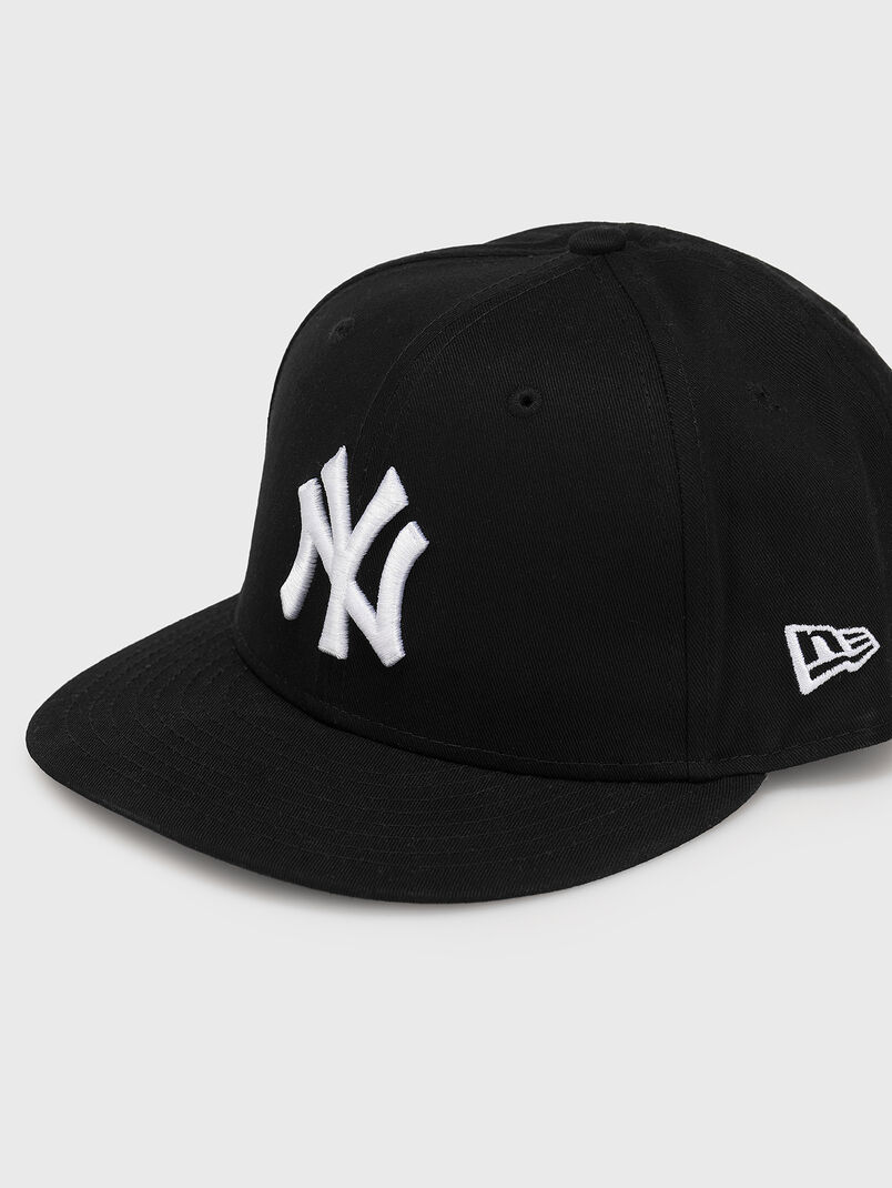 9FIFTY NEYYAN black hat with visor and logo accent - 3