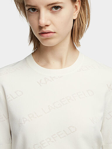 Sweater with long sleeves and logo accent - 5