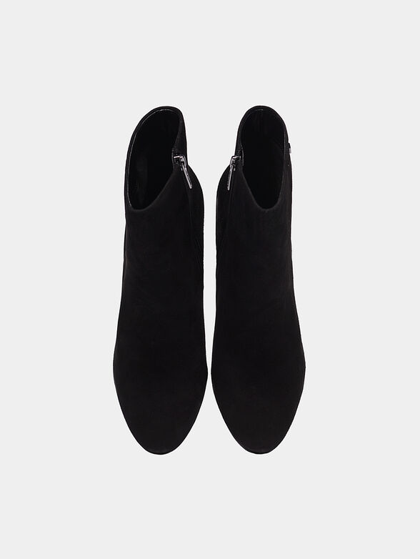 LARIAH Suede ankle boots - 6