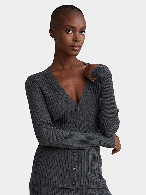 Вълнена жилетка с копчета - 1