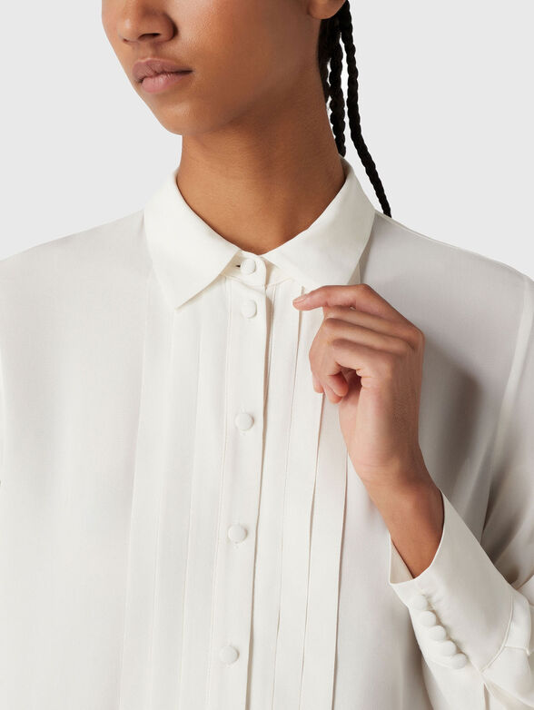 White long sleeved shirt - 4