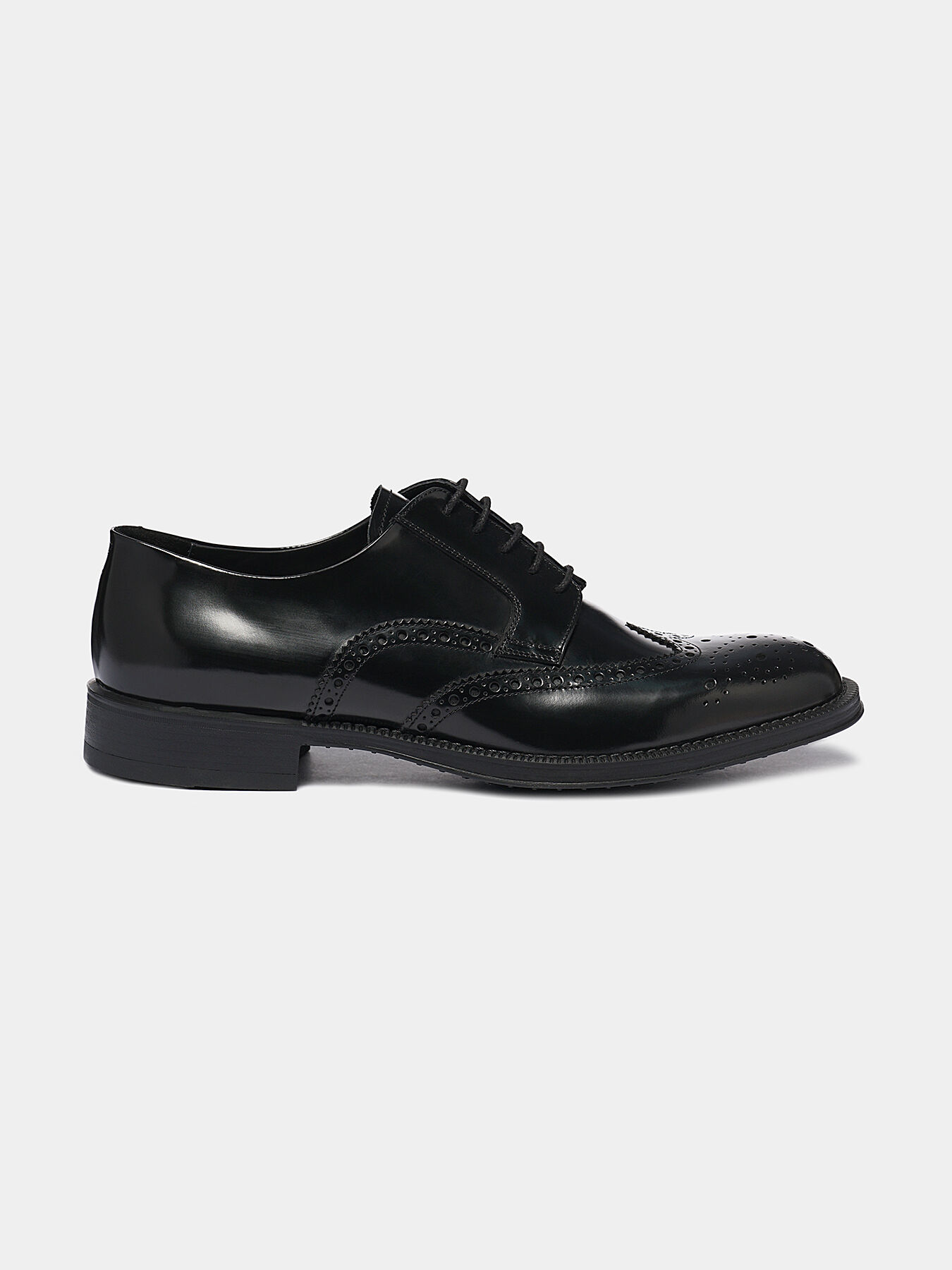 ローファー・オックスフォード EMPORIO ARMANI Woman Oxford shoes Black X3P853XR385 R680 EMPORIO ARMANI | Black Men's Laced Shoes | YOOX
