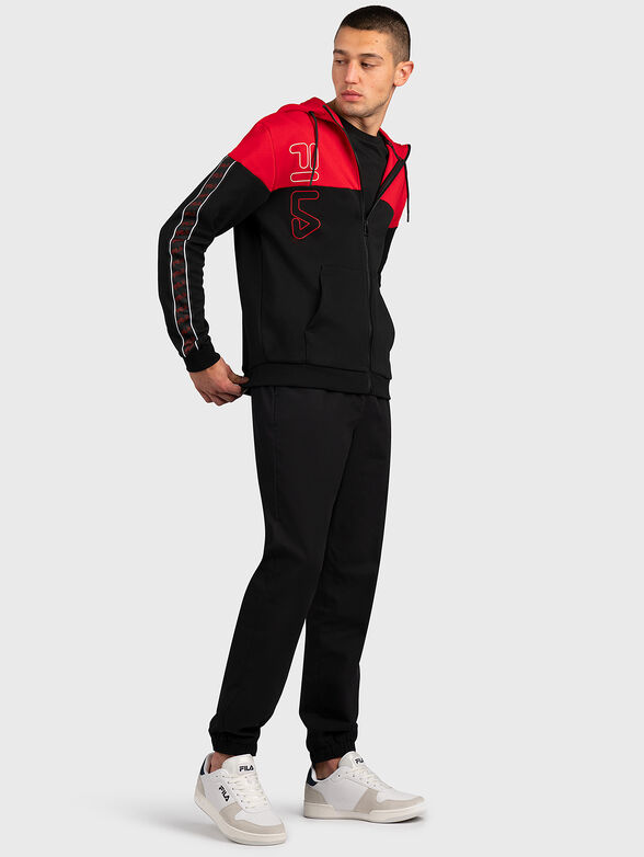 Sports sweatshirt with hood and zipper - 4
