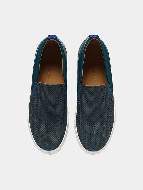 Leather slip-on shoes with contrasting details - 6