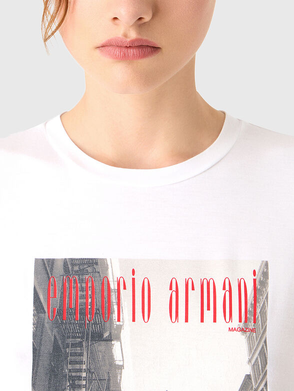 White T-shirt with accent print - 4