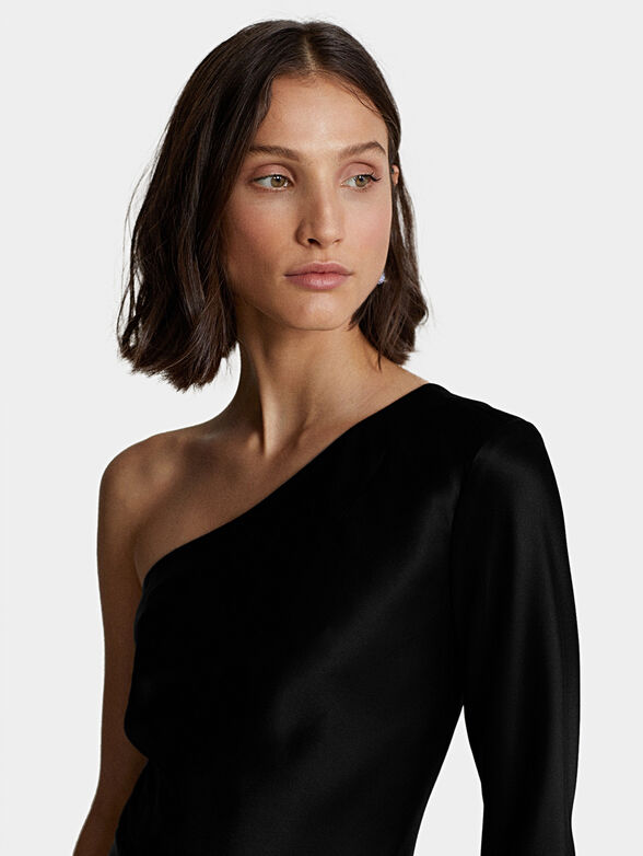 Elegant black blouse - 4