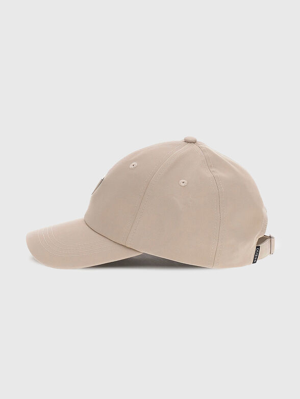 Baseball cap with logo - 2