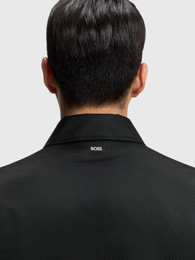 Transitional jacket with a classic collar - 4