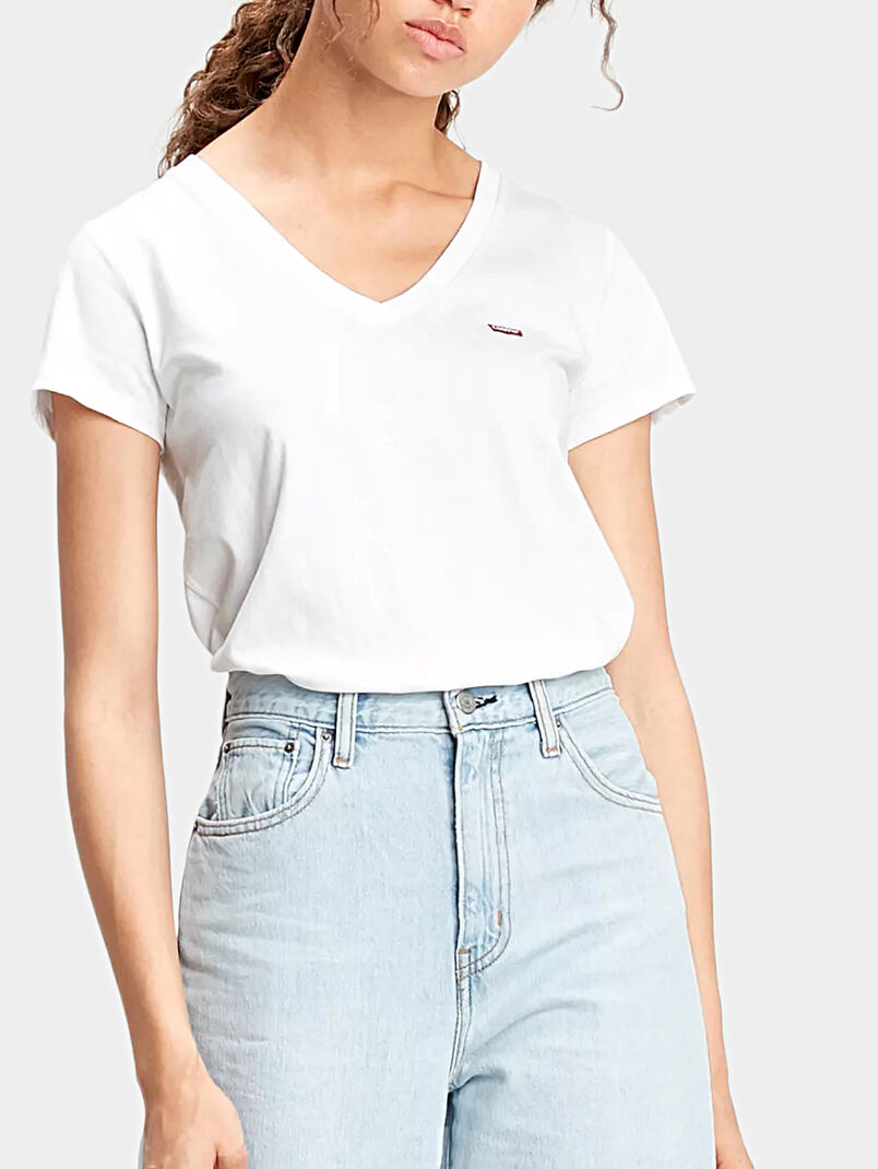 Levi’s® white T-shirt with V-neck - 3
