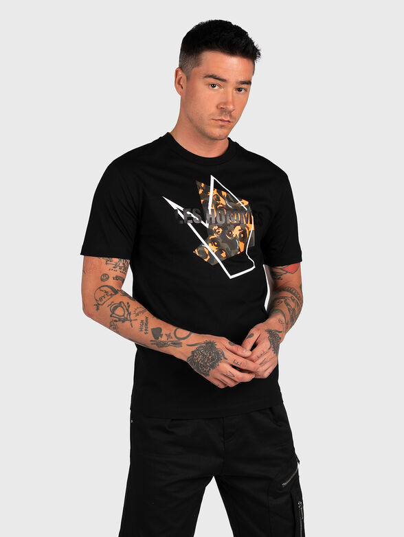 Black T-shirt with camouflage print - 1