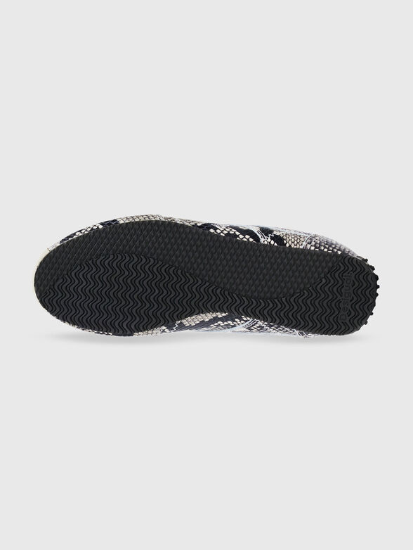 Sports shoes with animal print and logo - 5