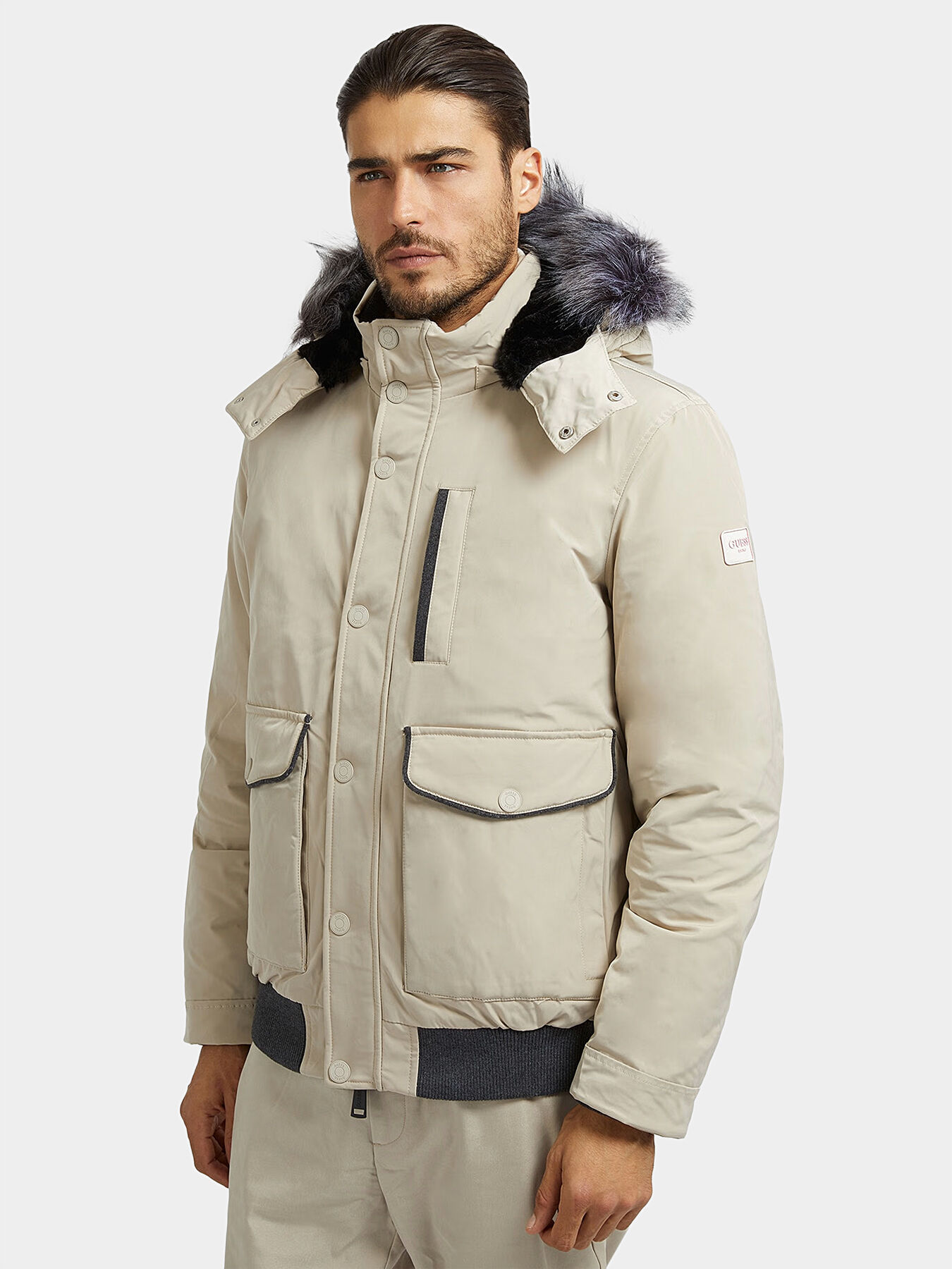 Padded jacket with hood in black brand GUESS Globalbrandsstore en